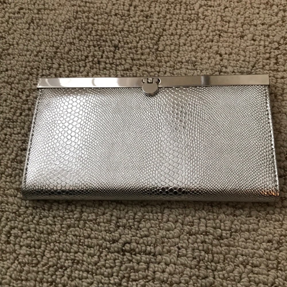 Silver clutch wallet